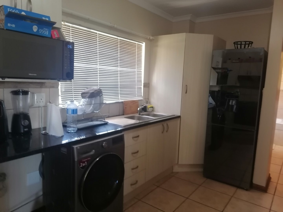 To Let 2 Bedroom Property for Rent in Hillside Free State